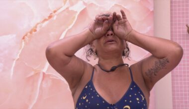 Solange Couto faz oração e se emociona no BBB 26 - Gshow