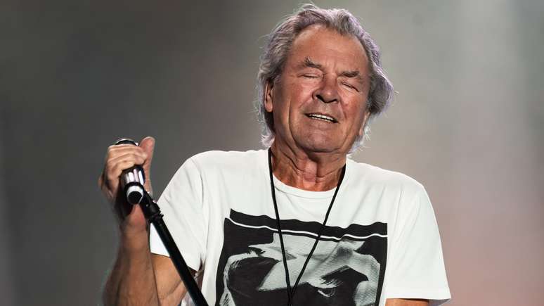 O vocalista Ian Gillan, do Deep Purple, em show no Best of Blues and Rock 2025