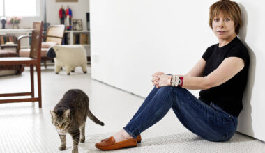 Danuza Leão ironizou a busca dos ricos por exclusividade - 16/01/2026 - Folha 105 anos