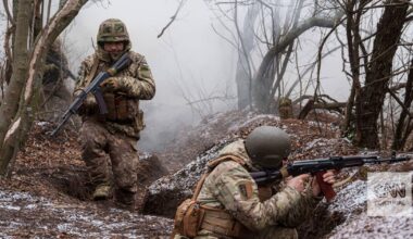 Forças ucranianas sob pressão "intensa" no sul com falta de tropas a agravar cenário