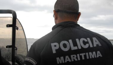 Polícia Marítima faz buscas por jovem desaparecido na Nazaré