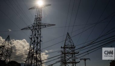 Consumidores podem a partir de hoje alterar tarifa da luz a qualquer momento