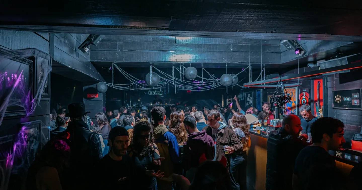 Tendinha dos Clérigos, mítica discoteca do Porto dedicada ao rock, vai fechar portas
