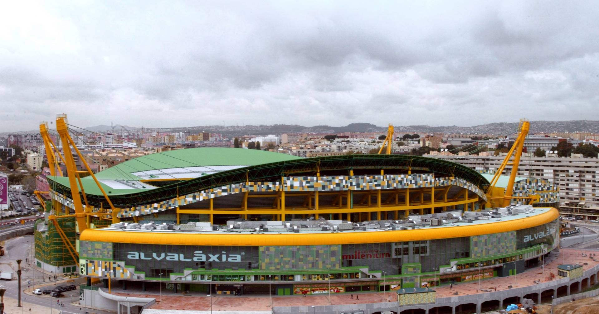 Cinemas NOS Alvaláxia em Lisboa encerraram definitivamente esta semana