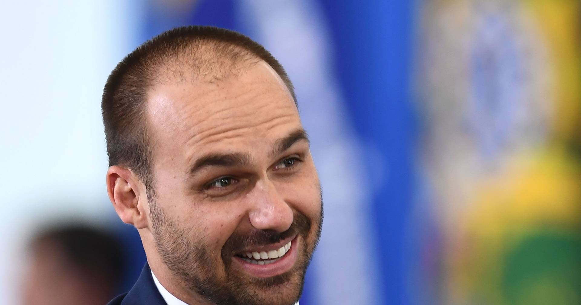 Filho de Bolsonaro tem de abandonar os EUA e regressar imediatamente ao Brasil, ordena polícia