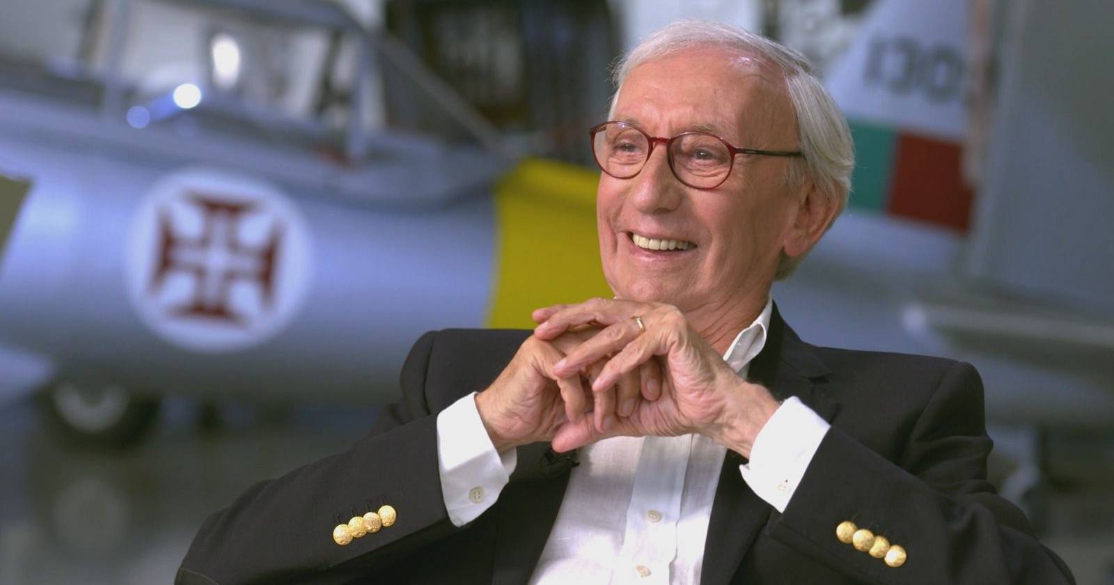 Júlio Isidro: “Nascer rico e aos dez anos não sair de casa aos sábados e domingos porque não tinha sapatos, dá para pensar, não é?”