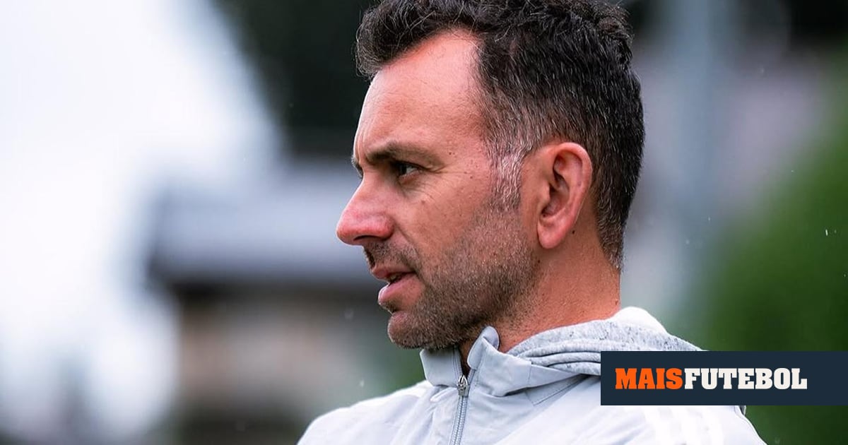 Português ganha força no Estrasburgo com provável saída de Rosenior