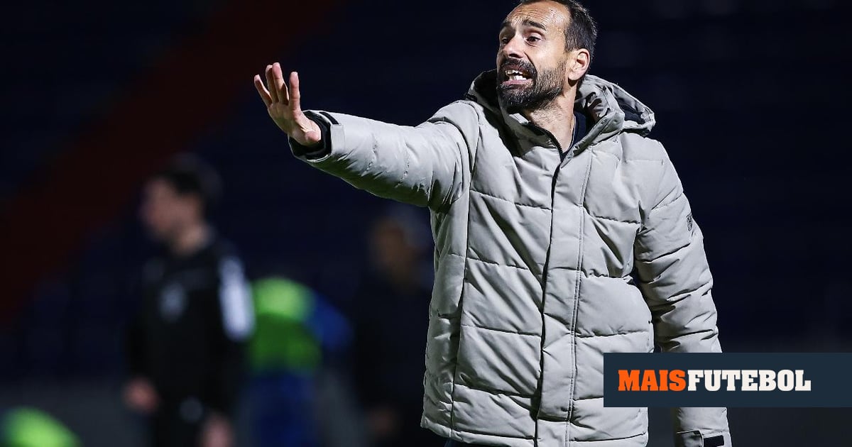 «Decisão de assinalar um dos penáltis da moda leva o adversário a ganhar»