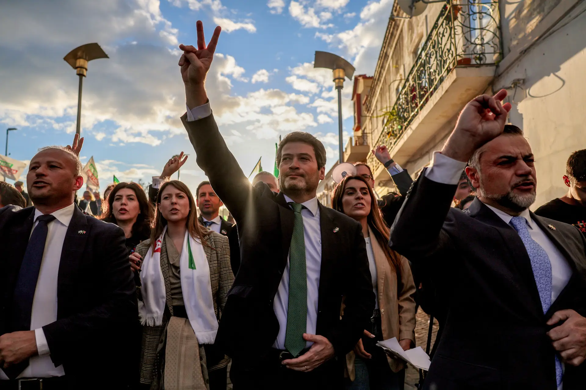Ventura defende María Corina Machado como líder de transição na Venezuela