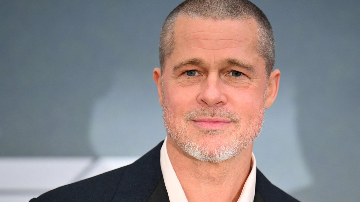 Noiva gaúcha de Brad Pitt registra boletim de ocorrência e alega que caso era brincadeira