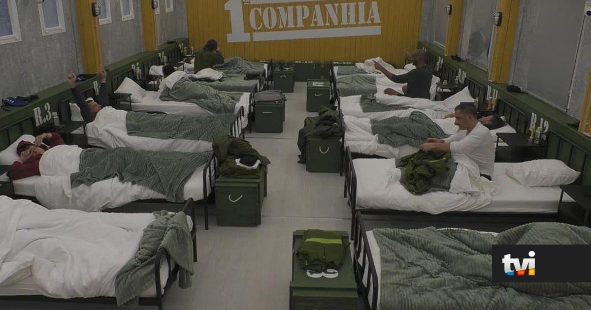 Ainda nem tocou o som da Alvorada e Noélia já está de pé - TVI