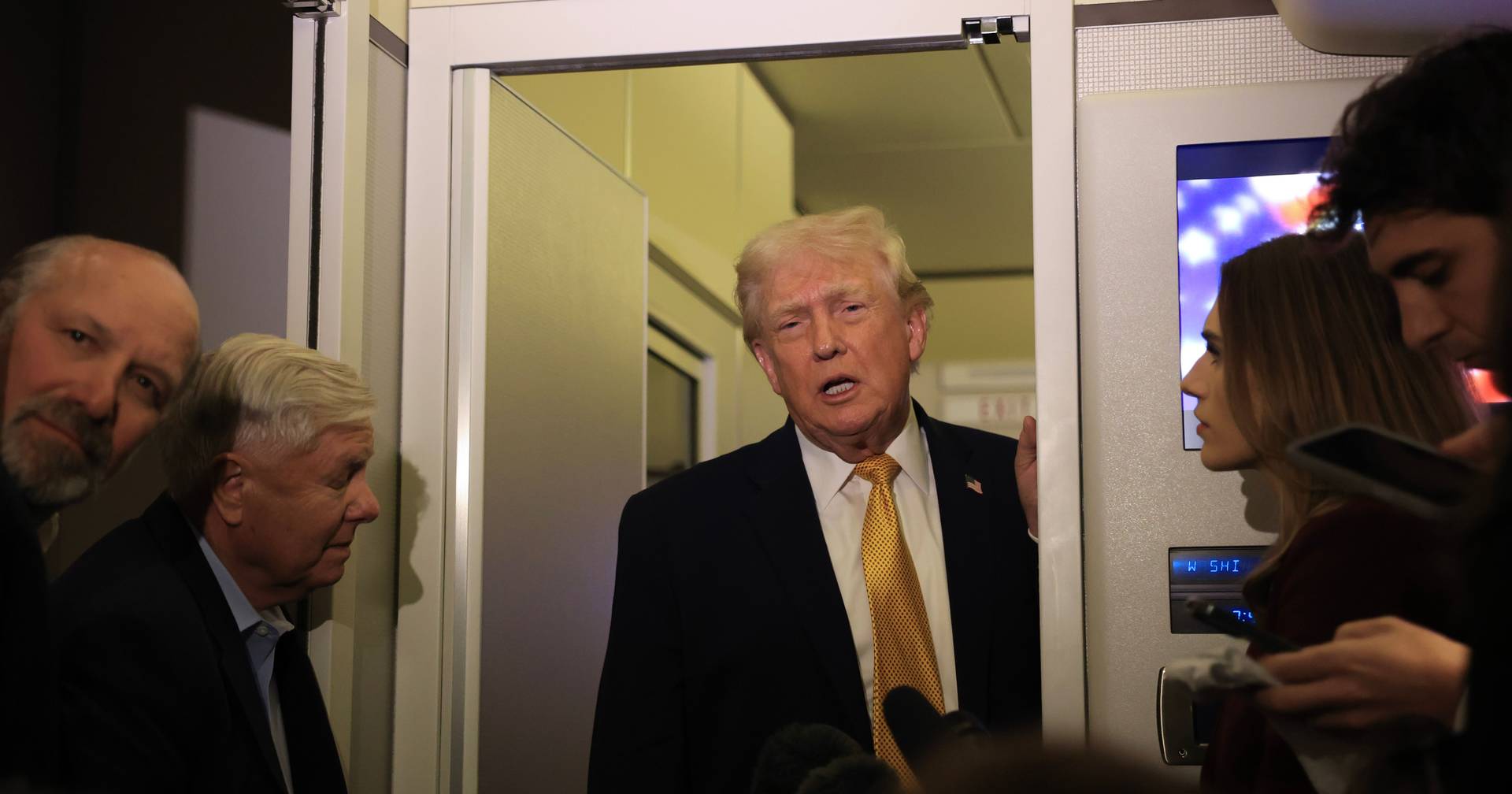 Trump redesenhou a Doutrina Monroe e já tem Cuba e Colômbia na mira. Até onde pode ir depois da captura de Maduro?