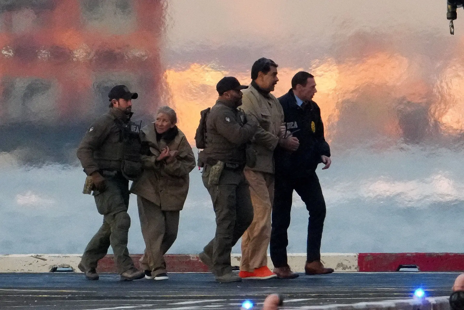 Maduro e a mulher terão ficado feridos durante a captura