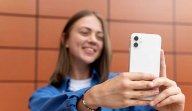 Adeus às capinhas: celulares mais resistentes colocam proteção extra em xeque