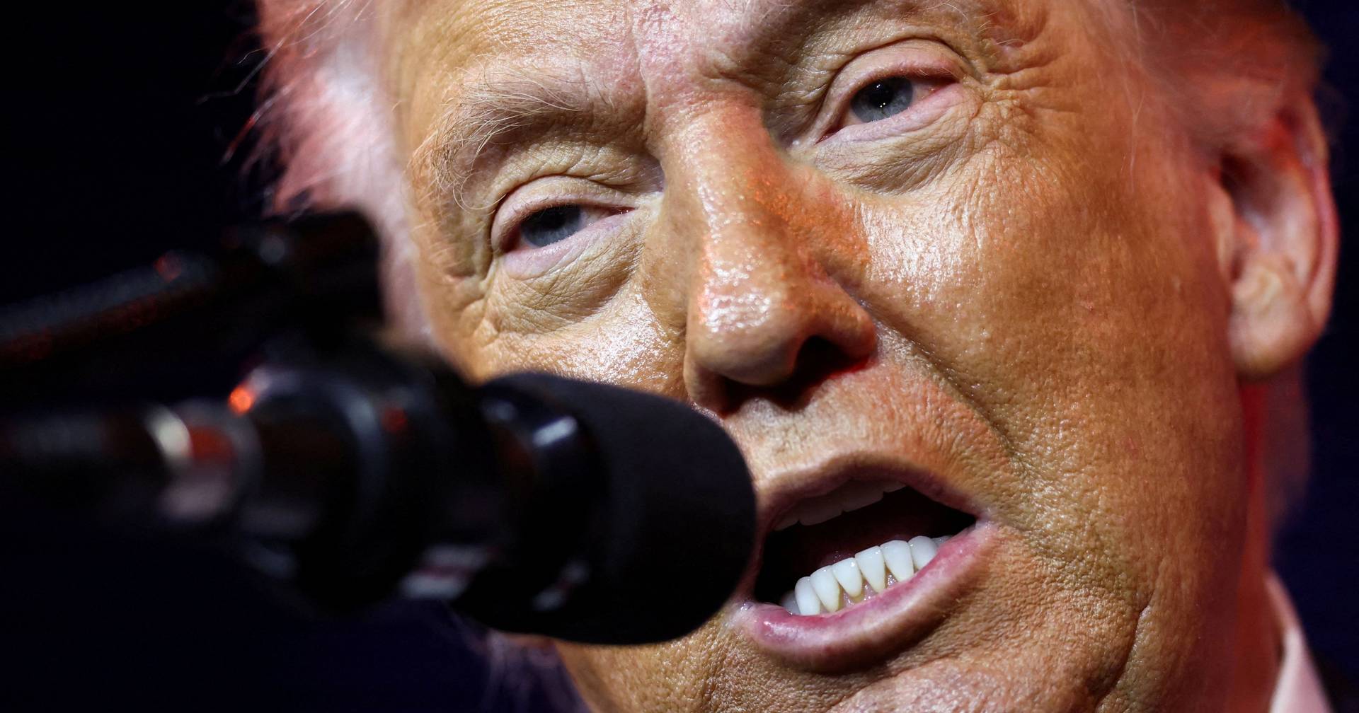 "Não preciso de direito internacional": Trump diz que só a "própria moralidade" o pode parar