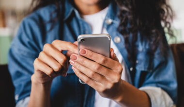 Vídeos curtos e rápidos prejudicam a saúde dos olhos - 09/01/2026 - Equilíbrio e Saúde