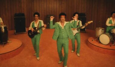 Música nova para o fim de semana: o regresso de Bruno Mars, a maquilhagem de Morrissey e a estreia dos Bandidos do Cante