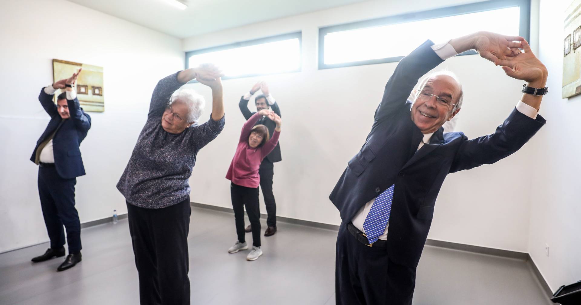 Marques Mendes dá murro na mesa e ataca “cata-vento” Cotrim