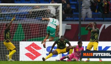 VÍDEO: erro do guarda-redes do Mali deixa Senegal nas meias-finais da CAN