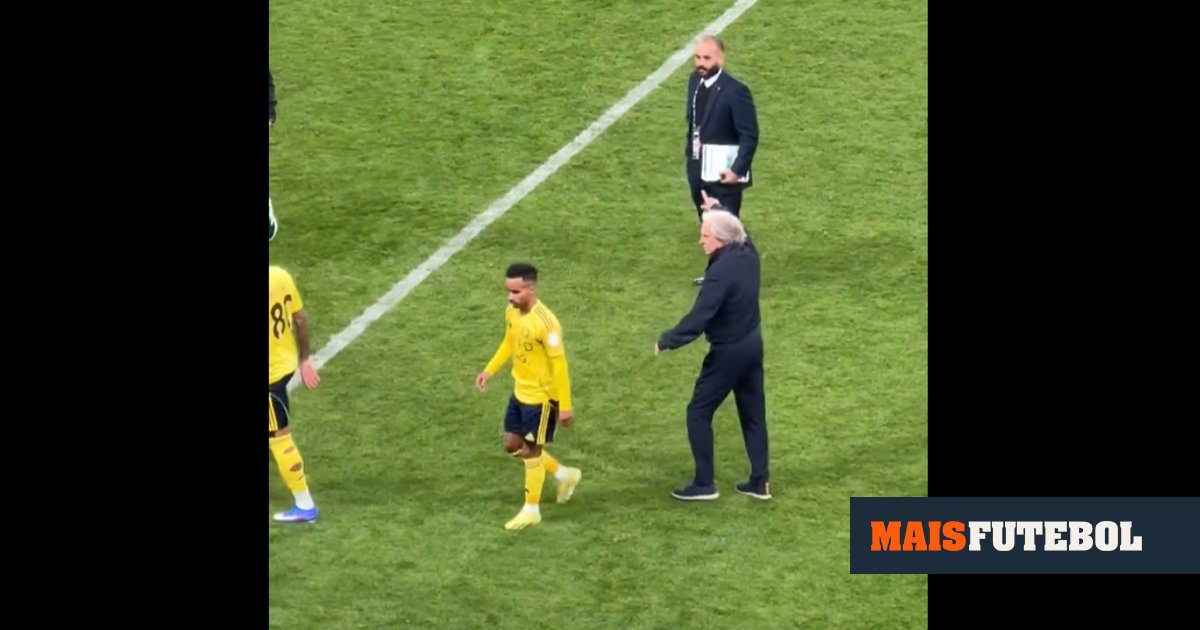 VÍDEO: Abdul Ghareeb recusa pedido de JJ e a reação... é um clássico