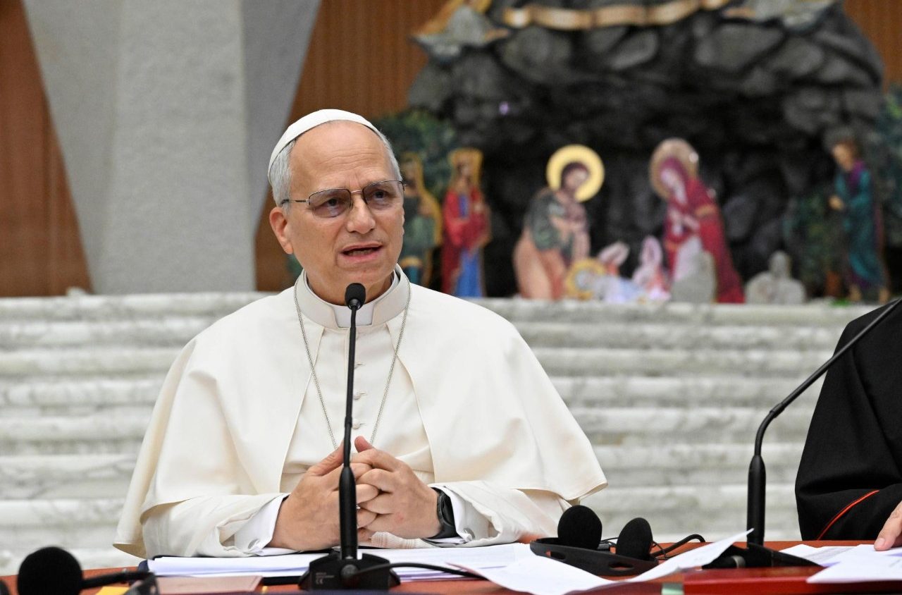 Papa aos cardeais: conto com vocês, queremos ser uma Igreja que não olha só para si