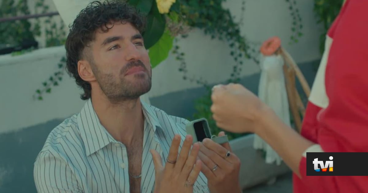 Amor à Prova: Cris surpreende Sara com um pedido de casamento a rigor