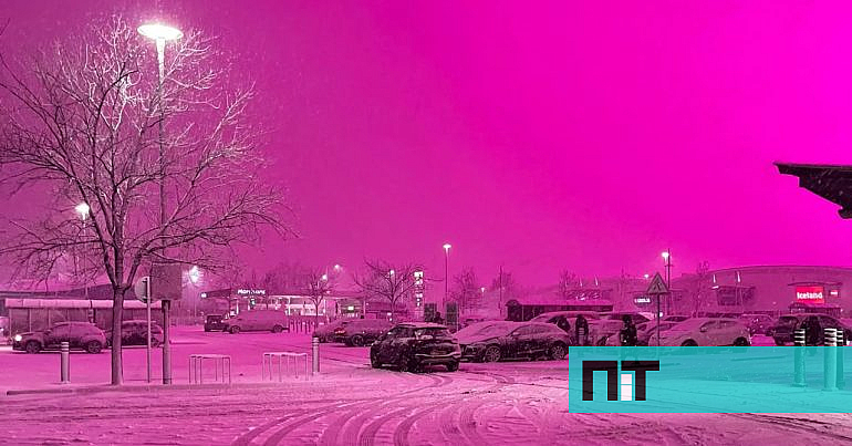 Fenómeno deixa o céu desta cidade inglesa pintado de rosa. As imagens são incríveis — NiT