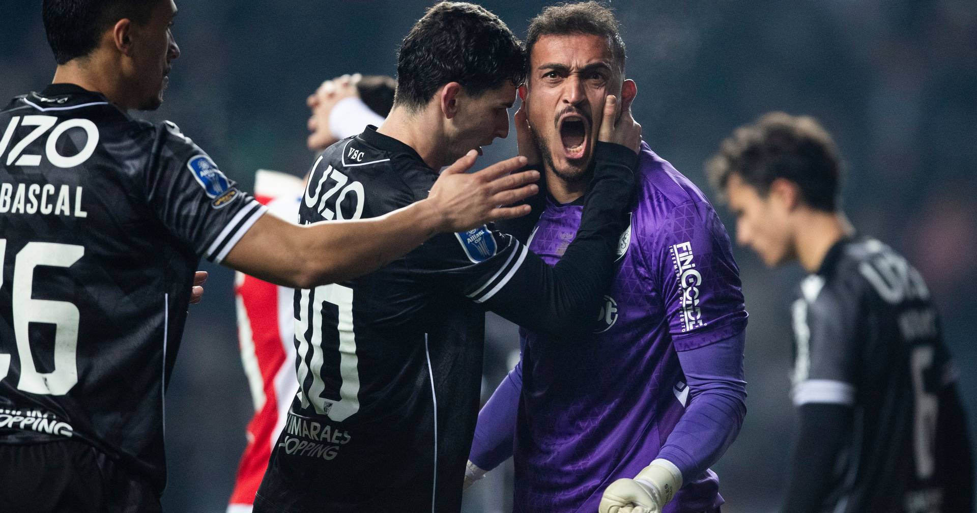 Vitória de Guimarães conquista Taça da Liga e derrota o SC Braga