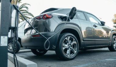 Governo vai abrir novo concurso de apoio à compra de veículos elétricos até março