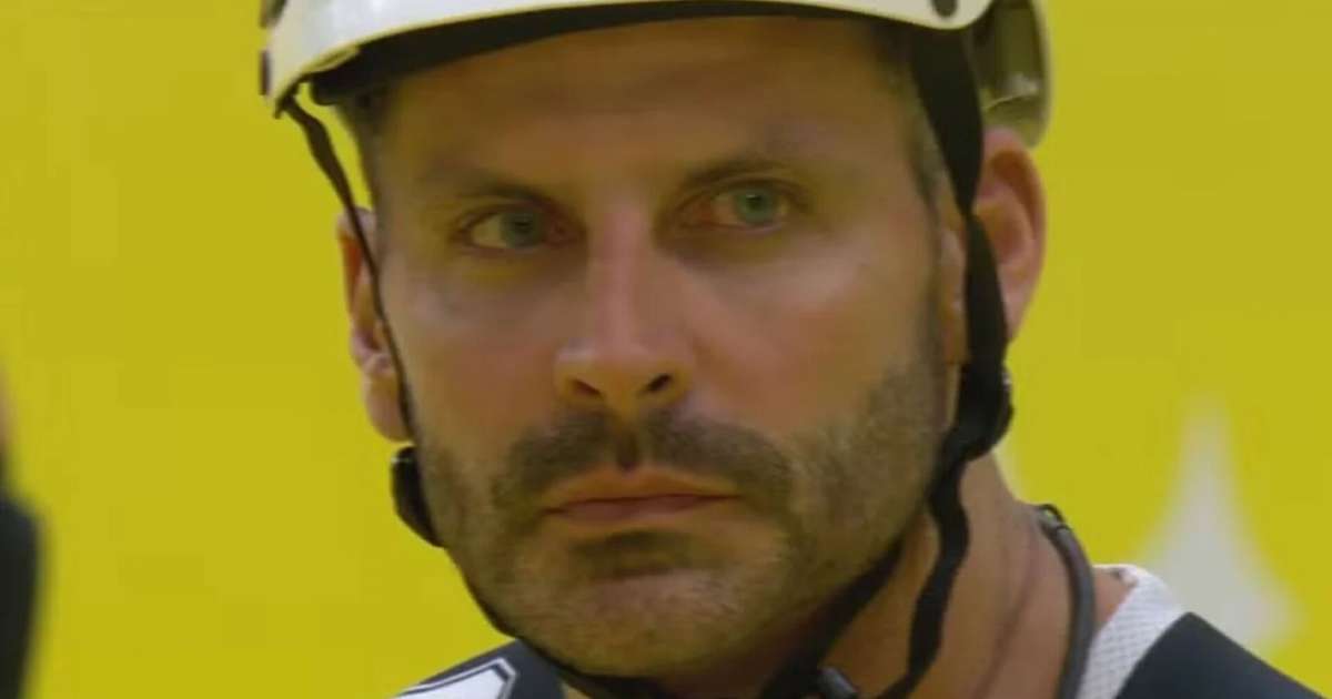 Henri Castelli sofre nova convulsão após voltar à casa