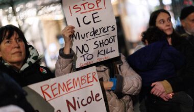 EUA: procuradores demitem-se e denunciam interferências da administração Trump no caso da mulher baleada pelos serviços de imigração