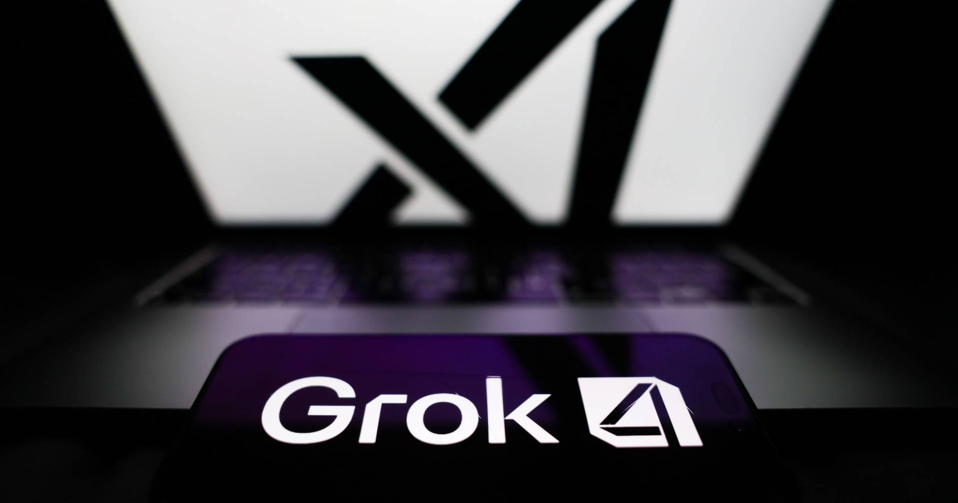 Rede social X anuncia medidas para impedir que Grok dispa "pessoas reais"