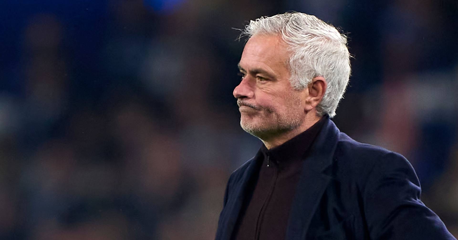 José Mourinho: “Estavam jogadores de um metro e meio a marcar gigantes”