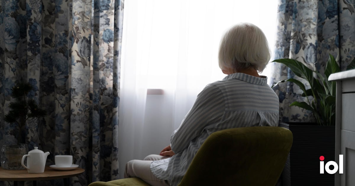 Idosa obrigada a vender a casa para pagar mais de 130 mil euros após guerra com vizinha por 30 centímetros de terreno - Notícias de hoje