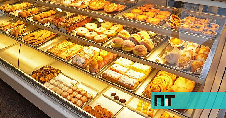 Bolo de arroz, o símbolo da luta contra o desaparecimento dos cafés tradicionais de Lisboa — NiT