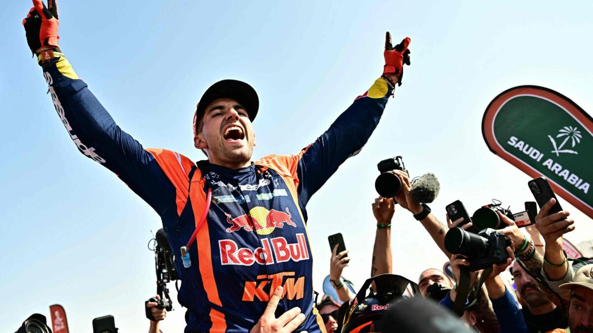 Por dois segundos, Luciano Benavides vence Dakar'2026 nas motas