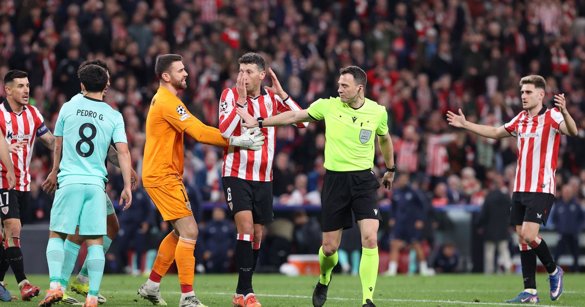 Ficou penálti por assinar no Ath. Bilbao-Sporting. A análise de Pedro Henriques