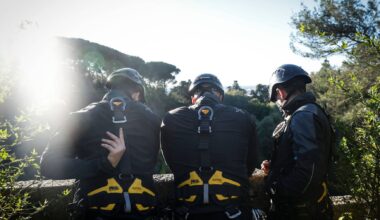 Exército reforça ajuda, mas geradores ainda não chegaram ao terreno. Governo admite dificuldades