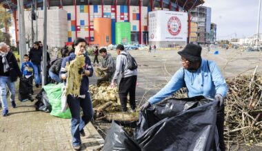 Centenas de voluntários mobilizam-se para limpar Leiria após passagem da depressão Kristin (fotos)