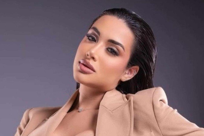 Jordana é advogada, mas também trabalha como modelo e influenciadora -  (crédito: Reprodução/Instagram)