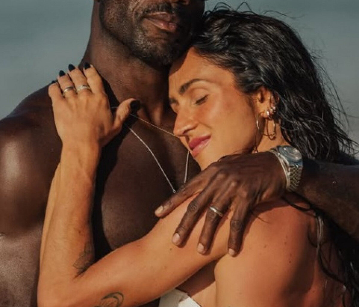 Rafael Zulu abre álbum de fotos românticas com a mulher Aline Becker | Celebridades