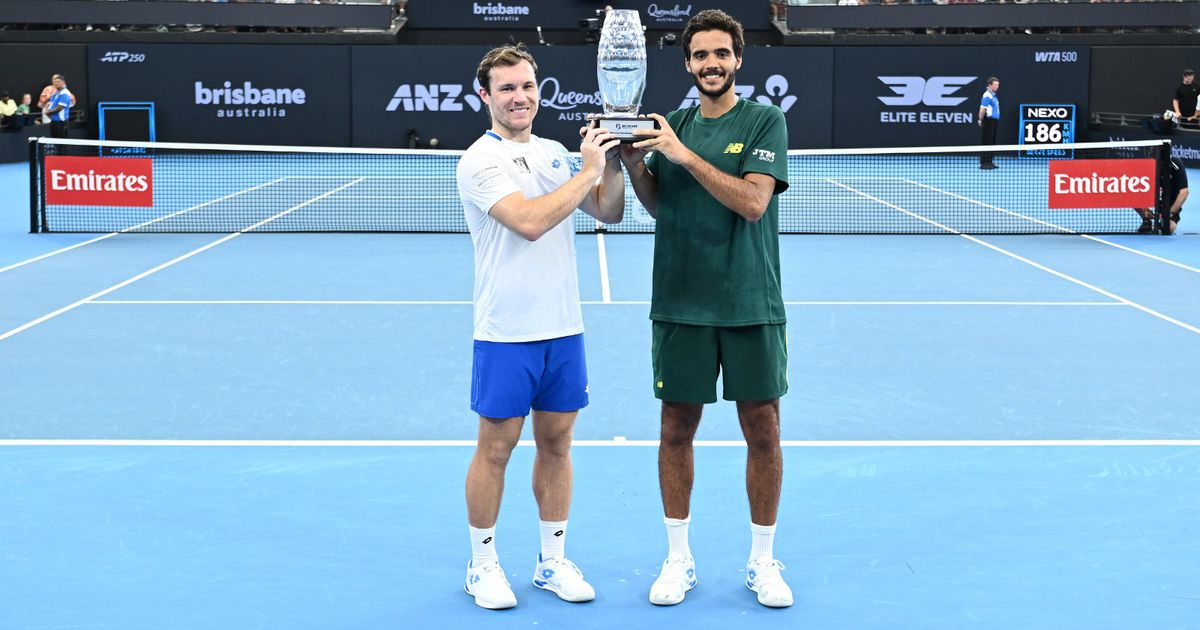 Em grande! Francisco Cabral bate dupla n.º 1 na final e conquista Brisbane