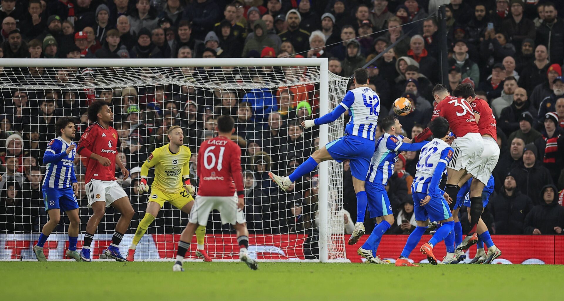 Manchester United perde em casa e diz adeus à Taça de Inglaterra
