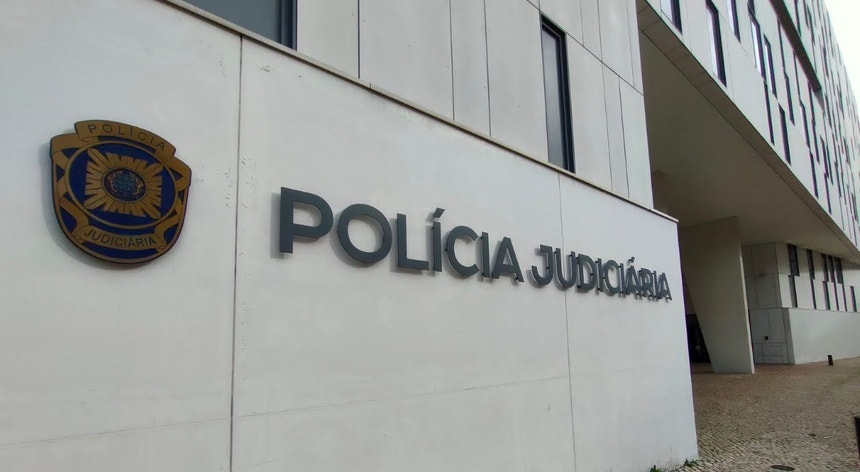 "Operação Irmandade". Um militar e um polícia entre os detidos pela PJ