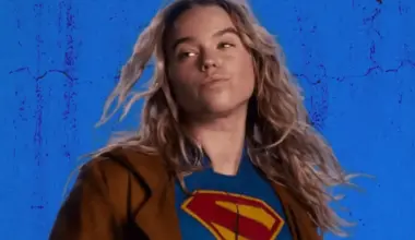 Supergirl ganha novo pôster promocional; veja