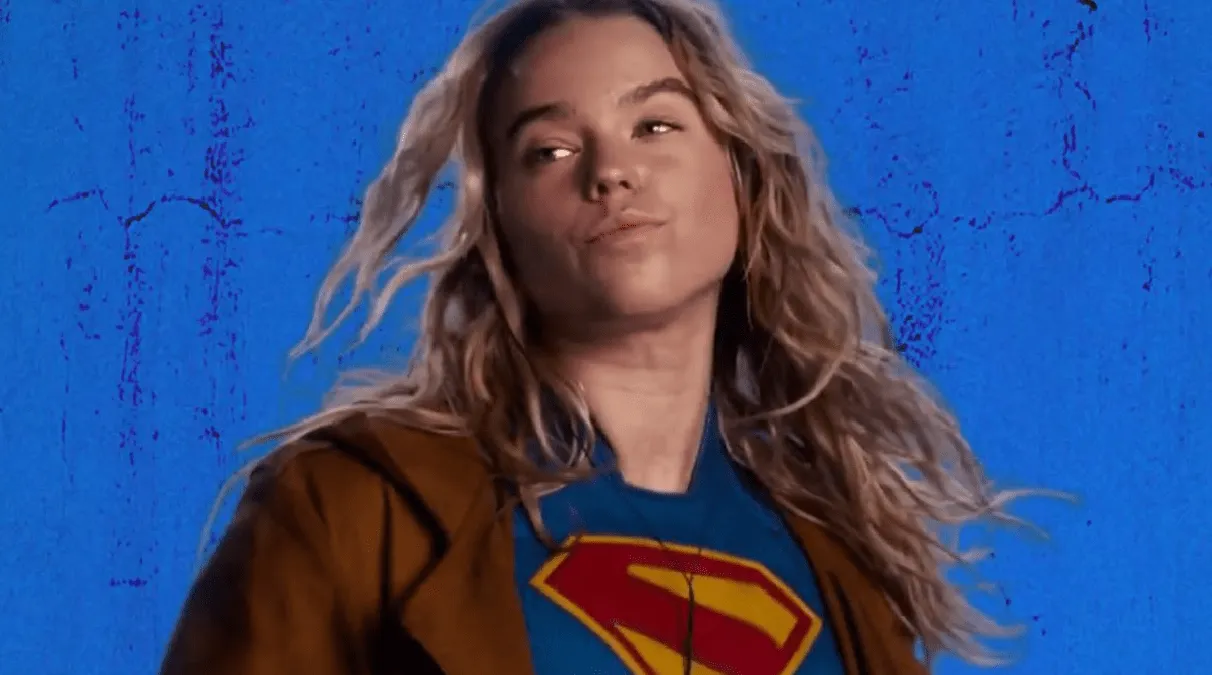 Supergirl ganha novo pôster promocional; veja