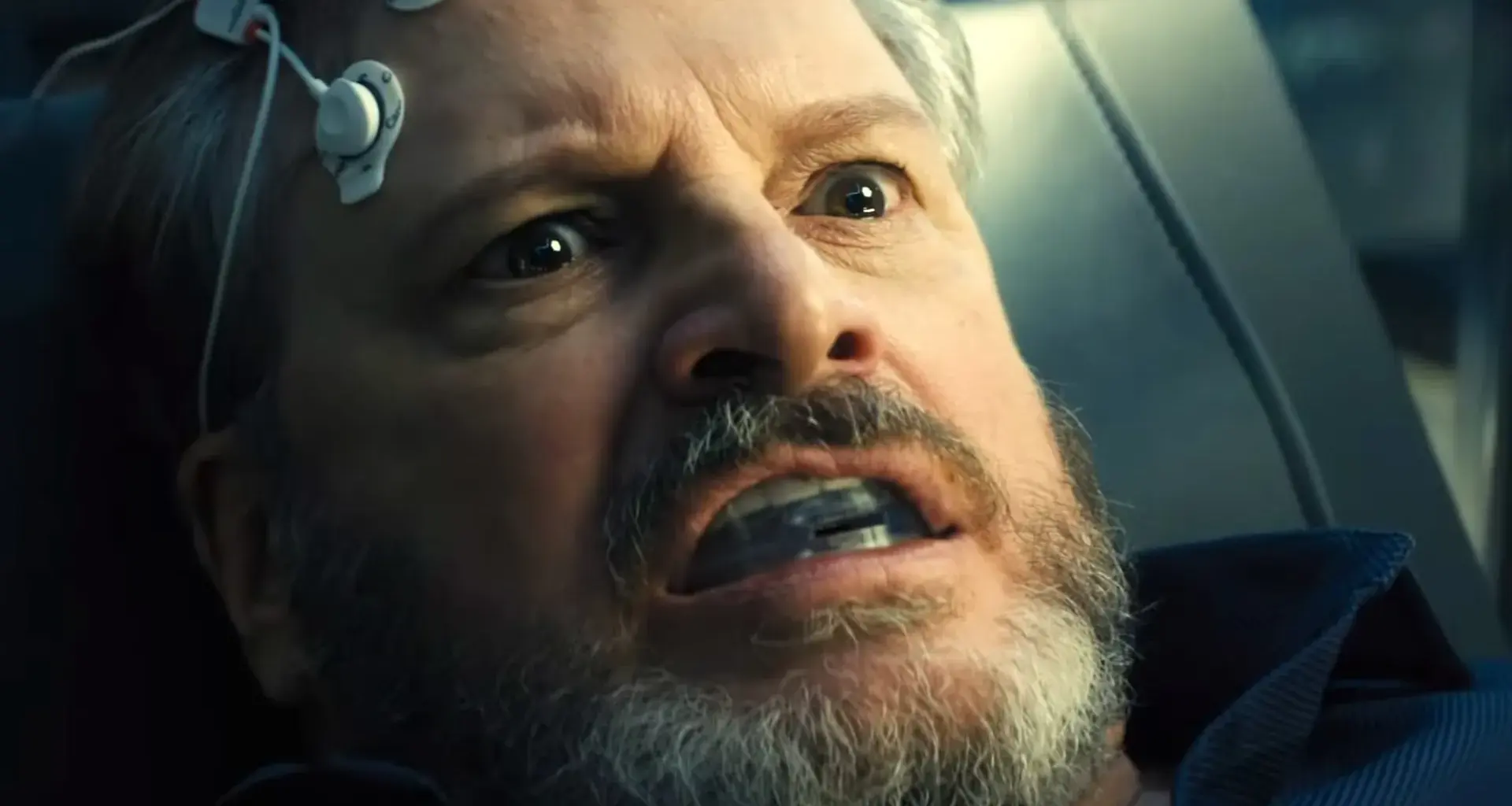 Dia D | Novo filme de Steven Spielberg recebe imagem inédita com Colin Firth