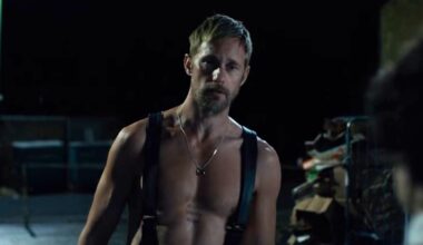 Pillion, romance gay com Alexander Skarsgård para a A24, ganha trailer divertido