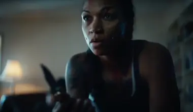 Resident Evil | Atriz promete que fãs ficarão "muito satisfeitos" com novo filme de terror