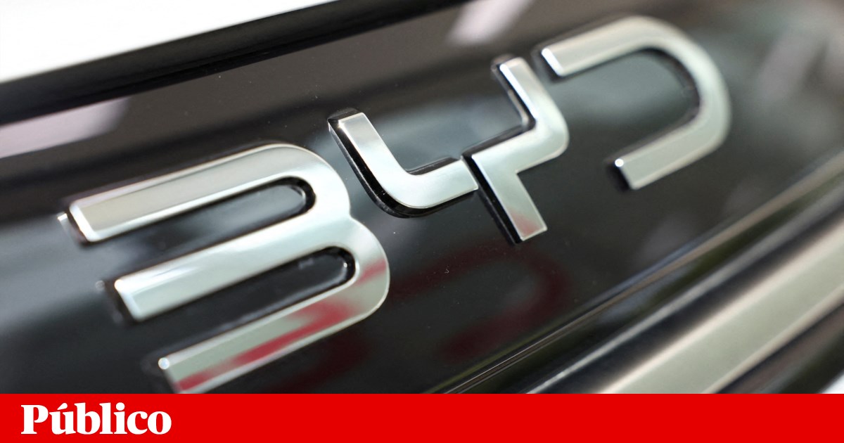 BYD ultrapassa Tesla pela primeira vez em vendas mundiais de veículos eléctricos | Automóveis